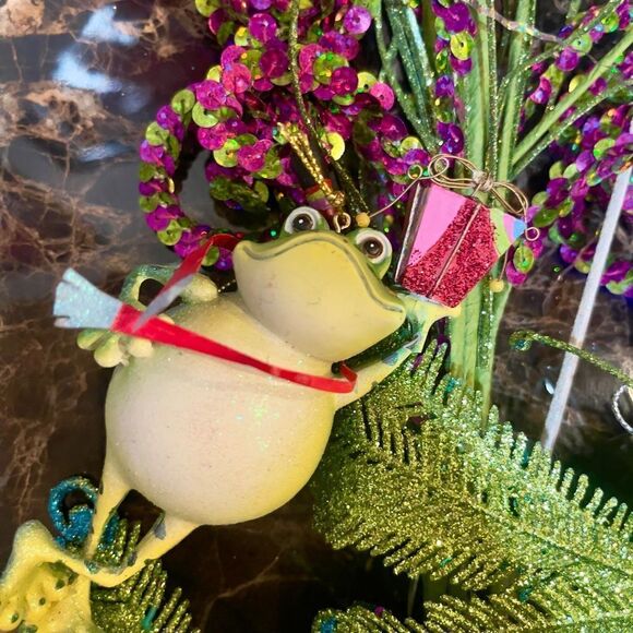 Green Ornament Bundle! - Picture 9 of 16